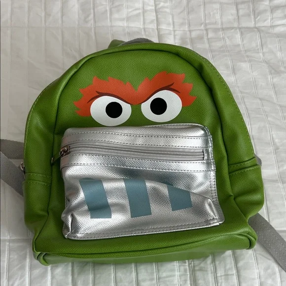 Oscar the Grouch Backpack - Picture 1 of 4
